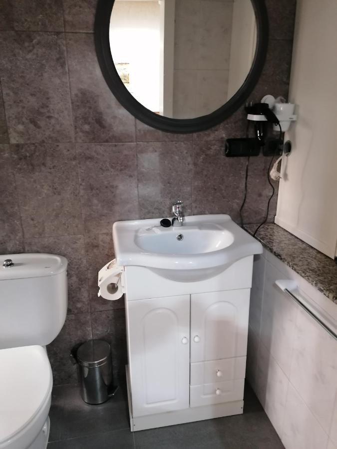 Cuatro Caminos Hotel Sarria Kültér fotó